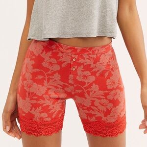 Free People Printed Shawtie Shorts. XS